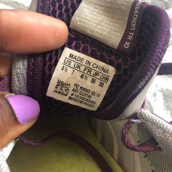 Adidas’ shoes - Picture 6 of 8